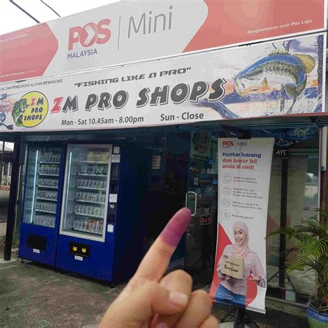 Kedai pancing larkin  1