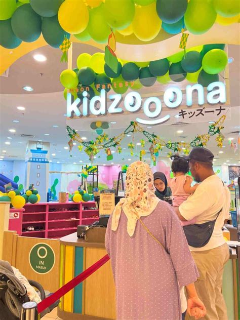 Kidzoona aeon sentul  The parent company, which has been around since 1997, is a branch of Aeon (the retailer giant) called Aeon Fantasy