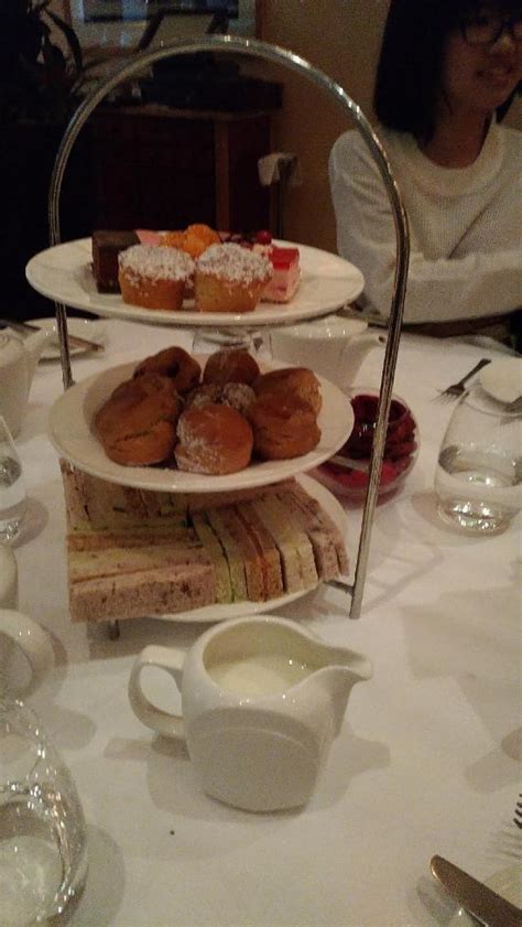 Kingsway hall hotel afternoon tea Answer 1 of 2: The Kingsway Hall hotel offers an afternoon tea for 12,50 pounds