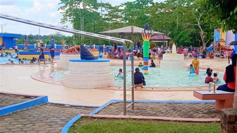 Kolam renang kota baru jambi  Berikut ini tujuh rekomendasi kolam renang di Bandung yang cocok untuk dipakai liburan dengan keluarga: