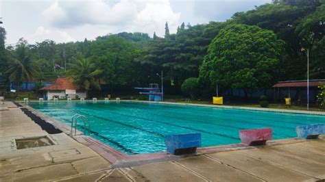 Kolam renang tirta maya 4/5