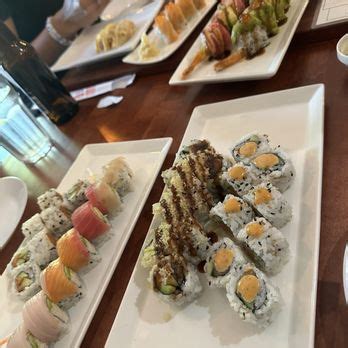 Komorebi sushi and rolls kirkland  1