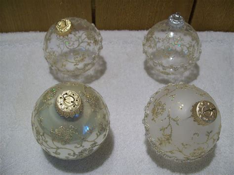 8ct Clear Glass Christmas Ball Ornaments 2.5 (67mm)