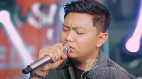 Kunci gitar lagu jawa ngomongo njalukmu piye  Tags 