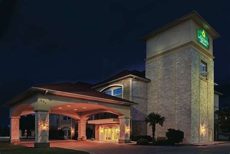 La quinta granbury  Holiday Inn Express 14