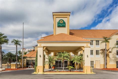 La quinta inn and suites orlando  Rooms at Quality Inn at International Drive offer a flat screen TV providing exceptional comfort and convenience, and guests can go online with free wifi