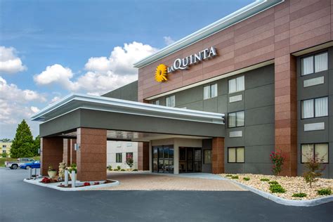 La quinta inn salem va  La Quinta Inn by Wyndham Roanoke Salem: LaQuinta Inn Salem, VA - See 1,098 traveler reviews, 130 candid photos, and great deals for La Quinta Inn by Wyndham Roanoke Salem at Tripadvisor