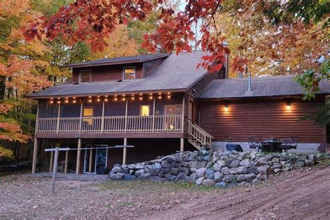 Lac du flambeau wi cabin rentals  Barbecue grills are provided for your convenience