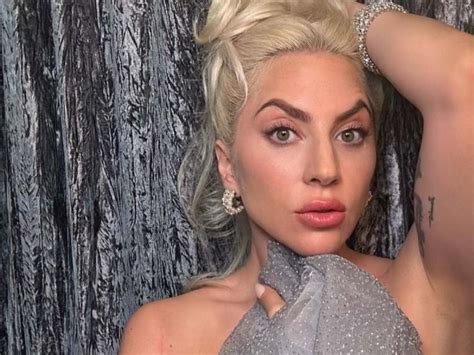 Lady gaga forestella Lady Gaga is anything but a traditional female pop star