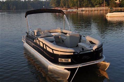 Lake effects boat rentals  UNCLAIMED 