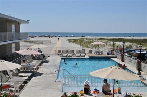 Lampliter oceanside resorts  It is right on the ocean and has a pool and hot-tub as well as plenty of tables, chaise lounges and grills