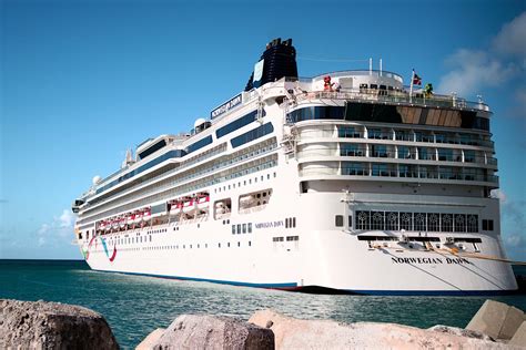 Last minute cruises from fort lauderdale florida Cruise Lines such as Carnival, Celebrity Cruises, Crystal Cruises, Cunard, Holland America, Princess, Royal Caribbean, Seabourn and Silversea all offer a wealth of cruise