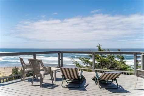 Last minute oregon coast vacation rentals  Start your morning on the balcony, searching for sea otters frolicking in the harbor