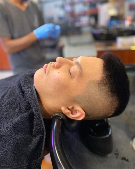 Lavish lifestyle barbershop reviews  Sharp Barber Shop