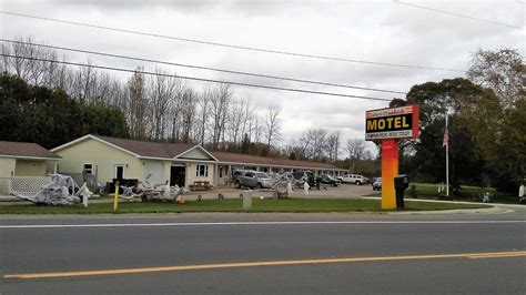 Leduc's creekside motel  LeDuc's is an excellent value and a solid choice for a