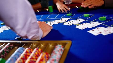 Leo vegas blackjack  You get to see the blackjack table, the dealer, and even have a live chat to join the conversation