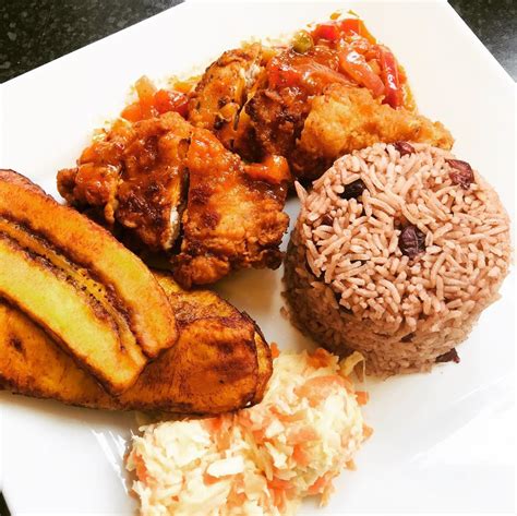 Leon's caribbean food  empacadora en Caribbean Food Delights Rockland County