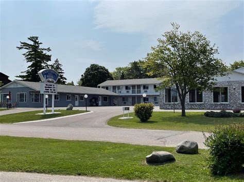 Lighthouse view motel mackinaw city Lighthouse View Motel: Great place to stay, good location - See 150 traveler reviews, 55 candid photos, and great deals for Lighthouse View Motel at Tripadvisor