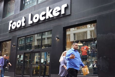 Lockers melbourne central  To find Amazon Lockers, Counters or ParcelPoint Pickup: Go to Search for a Pickup Location near you