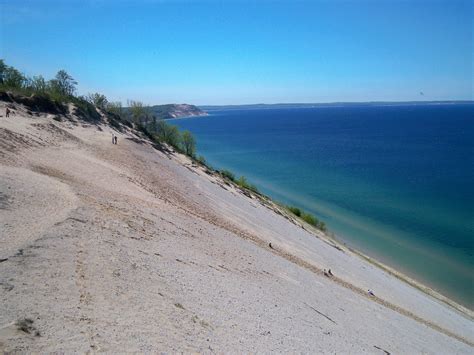 Lodging in glen arbor mi  Try our 18 hole Arnold Palmer course, or 9 hole course with Glen Lake views