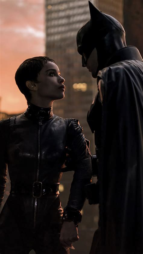 Lookmovie catwoman  The film stars Halle Berry as Catwoman, plus Benjamin Bratt, Lambert Wilson, Frances