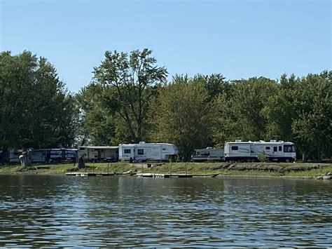 Lundeen's landing campground Lundeen's Landing, East Moline: See traveller reviews, candid photos, and great deals for Lundeen's Landing at Tripadvisor