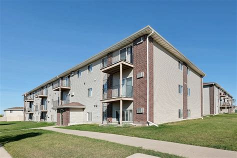 Luxury apartments in university of north dakota nd  Stone Creek Apartments