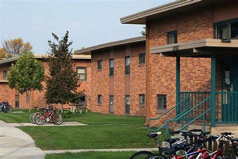 Luxury apartments in university of north dakota nd  Choose from 163 Apartments for Rent in University of North Dakota, ND with laundry facility by comparing verified ratings and reviews, photos, videos, and floor plans