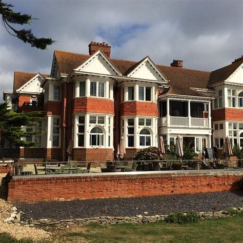 Lymington bed and breakfasts  27+