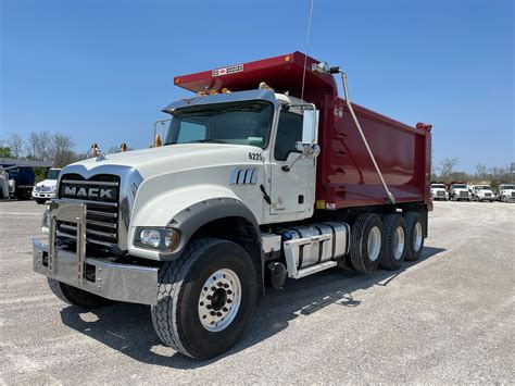 2024 Mack Granite 8x4 Twin-Steer Tri/A Dump Truck