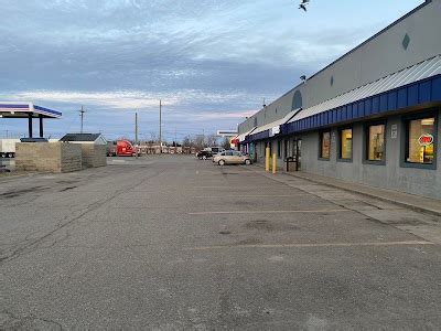 Madco truck plaza photos  Howard City, MI Howard City, MI