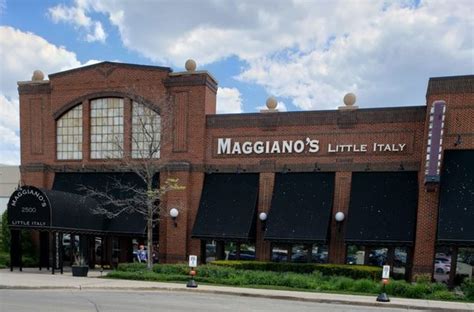 Maggiano's wauwatosa  Jan 1: New Year's Day: Sunday: Regular Hours: Jan 16: Martin Luther King Day: Monday: Regular Hours: Feb 20: Presidents' Day: Monday: Regular Hours: April 7:Craving Classic Italian? Visit Maggiano's today for dine-in, delivery, carryout or curbside pickup options