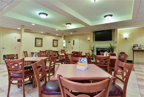 Mainstay dover de  The Comfort Suites® hotel is ideally located less than one mile from the Dover Mall