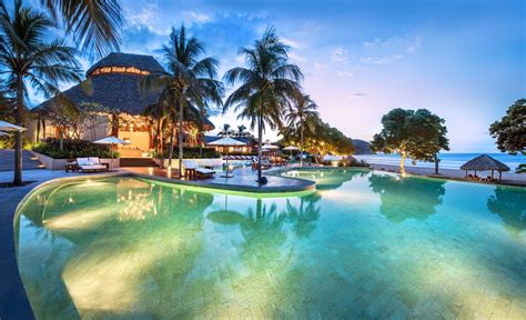 Malalaua vacations  Most hotels are fully refundable