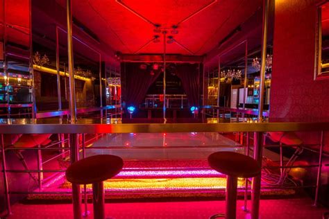 Malta stripclub  Ġie deċiż illi l-Akkademja tiftaħ b’effett mill-10 ta’ Mejju