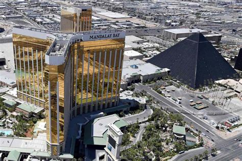 Mandalay bay to aria Turn left onto ARIA Place Destination will be on the right; From Interstate 15 Northbound