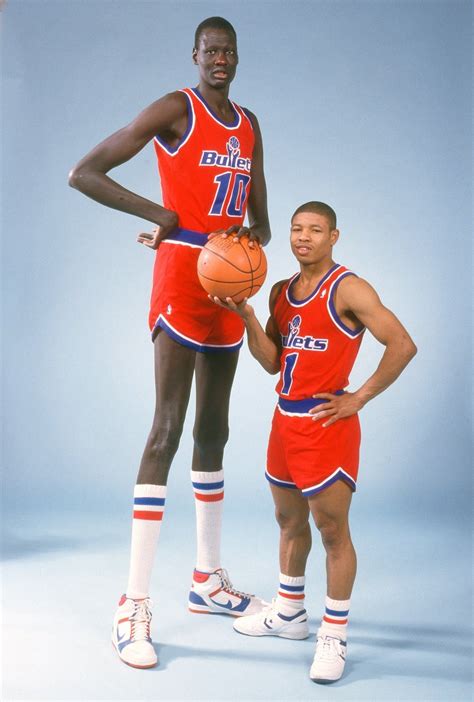 Manute bol muggsy bogues height 60m, shortest in NBA history)