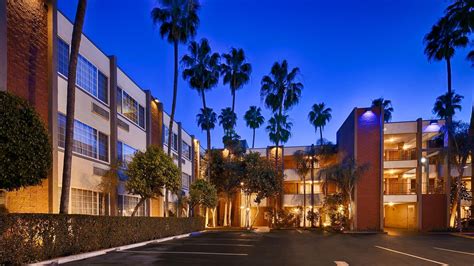 Mariposa hotel sherman oaks  The air-conditioned accommodations are 6