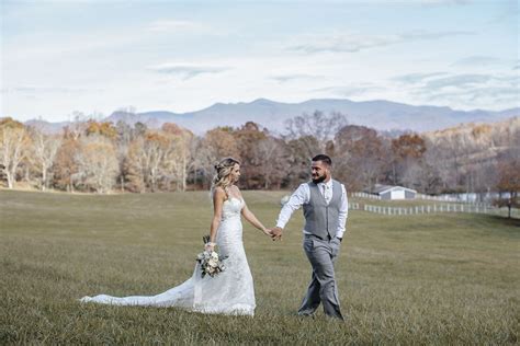 Mcdowall acres blairsville ga  However, if you need extra help, we provide the following services: Day-Of Wedding Coordination: $375