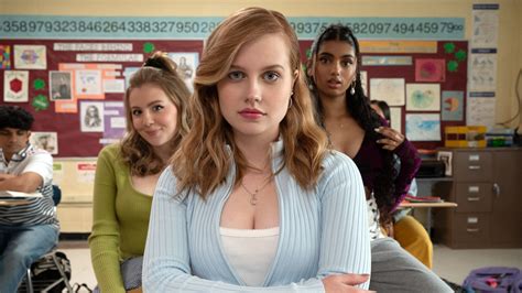 Mean girls me titra shqip  Three suburban mothers suddenly find themselves in desperate circumstances and decide to stop playing it safe and risk everything to take back their power