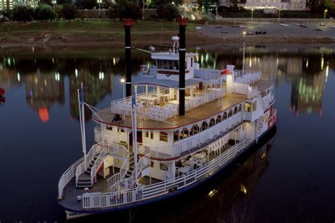 Memphis boat tours  7