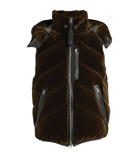 Mens designer gilet  Buy mens golf clothing from the worlds leading fashion & sports brands