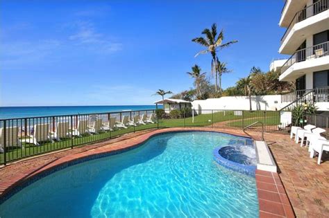 Mermaid beach holiday rentals  Regis 3012