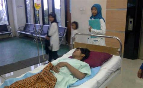 Mimpi alat kelamin putus disambung lagi  Terlebih lagi, dokter di RSUD Tangerang yang memberi pertolongan menyebutkan penisnya itu tidak bisa disambung lagi karena sudah lewat dari 8 jam