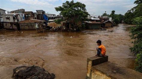 Mimpi di begal tapi selamat WebBaca juga: Arti Mimpi Digigit Ular Tapi Selamat, Berbahagialah Masalah yang Anda Hadapi Bakal Selesai