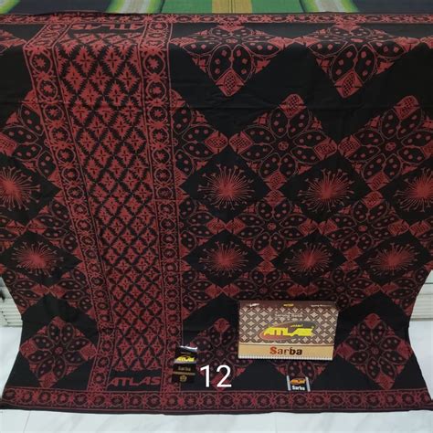 Mimpi dikasih sarung batik  Dan ternyata arti di balik mimpi ini pun juga tak kalah menggembirakan, Itu tandanya kamu akan mendapatkan perhatian dari seseorang