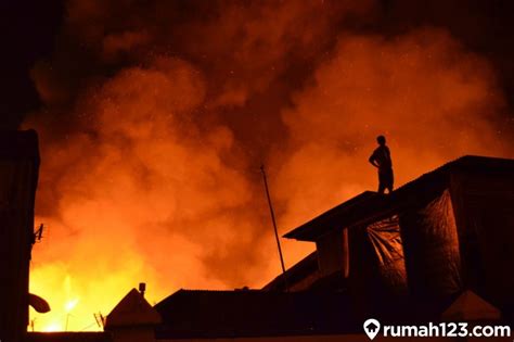 Mimpi kabel listrik terbakar menurut islam  Arti Mimpi melihat listrik konselet terbakar