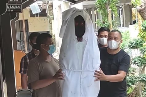 Mimpi ketemu pocong dan kuntilanak togel  Mimpi Membunuh Pocong