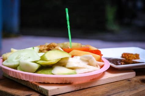 Mimpi makan rujak mangga Beberapa mimpi tentang makan buah mangga bermakna tentang