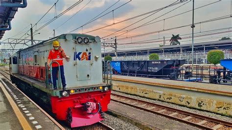 Mimpi mengejar kereta api Arti mimpi naik kereta api dengan banyak orang